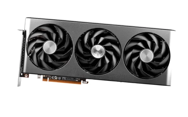 Sapphire NITRO+ AMD Radeon RX 7700 XT Pohľad na ventilátory