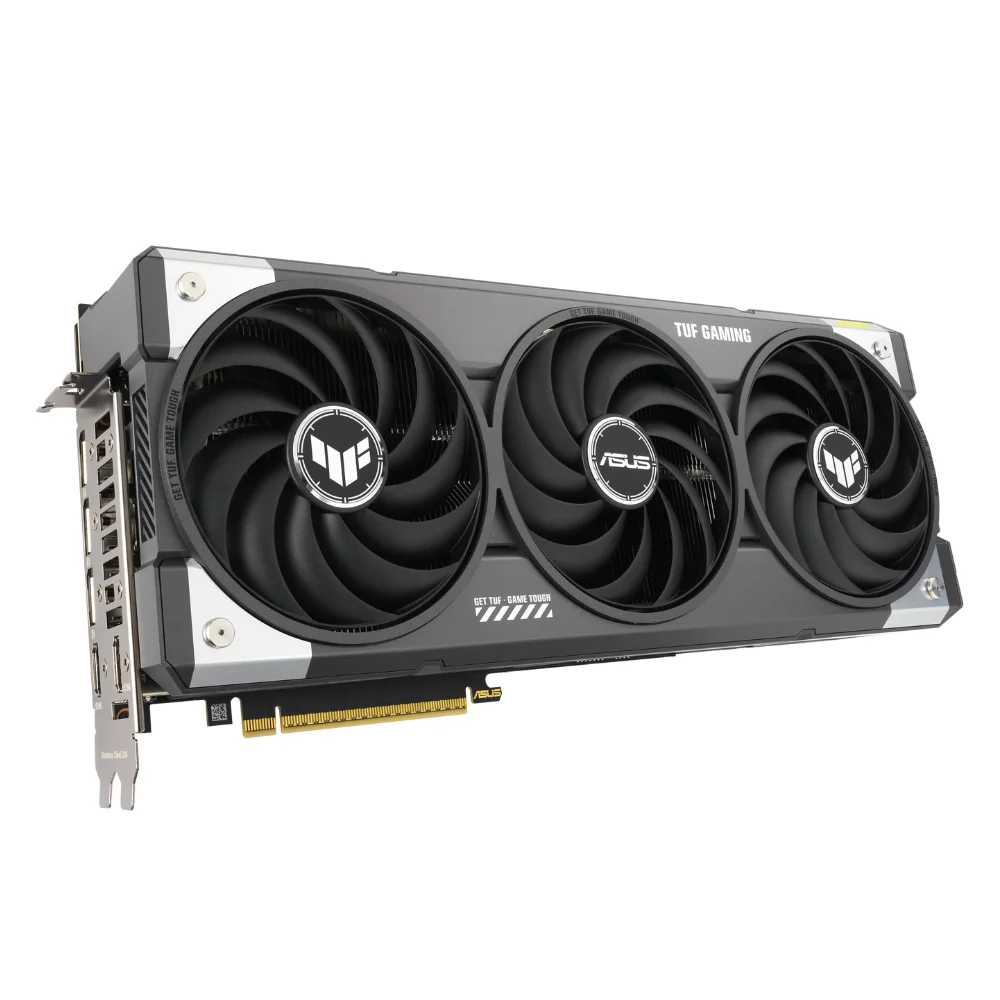ASUS TUF Gaming GeForce RTX 5070 12GB GDDR7 OC Edition – čelný pohľad na grafickú kartu s tromi ventilátormi ASUS TUF Gaming GeForce RTX 5070 12GB GDDR7 OC Edition – čelný pohľad na grafickú kartu s tromi ventilátormi