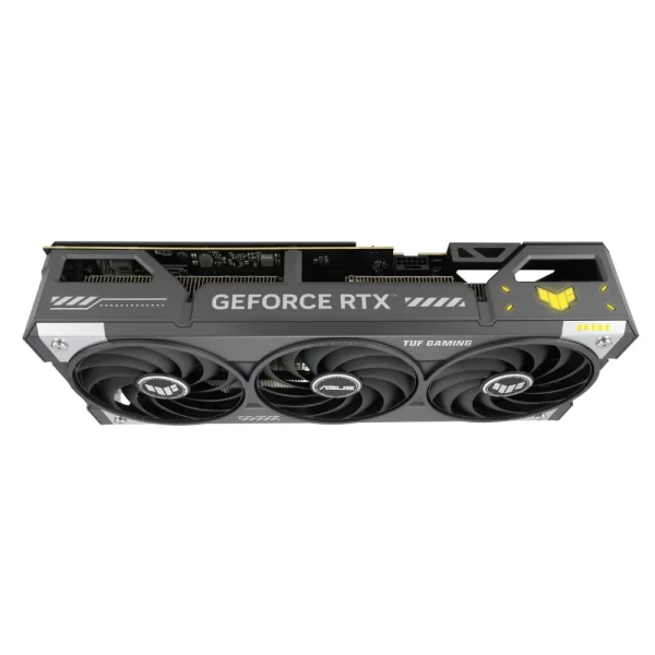 ASUS TUF Gaming GeForce RTX 5070 12GB GDDR7 OC Edition – pohľad zhora na trojventilátorové chladenie a branding