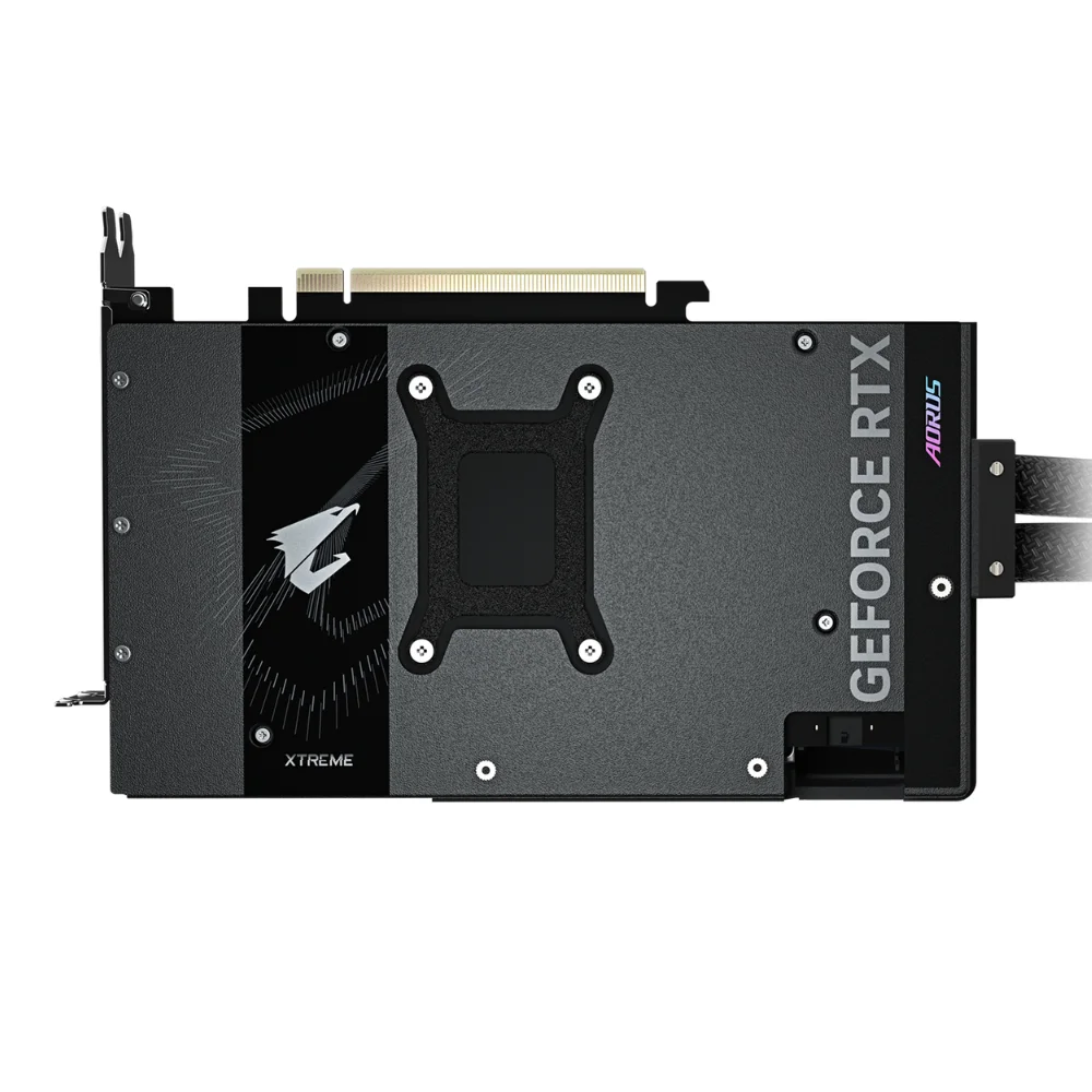 Gigabyte AORUS GeForce RTX 5080 Xtreme WATERFORCE 16GB – Zadná strana grafickej karty s logom AORUS a nápisom GeForce RTX Gigabyte AORUS GeForce RTX 5080 Xtreme WATERFORCE 16GB – Zadná strana grafickej karty s logom AORUS a nápisom GeForce RTX