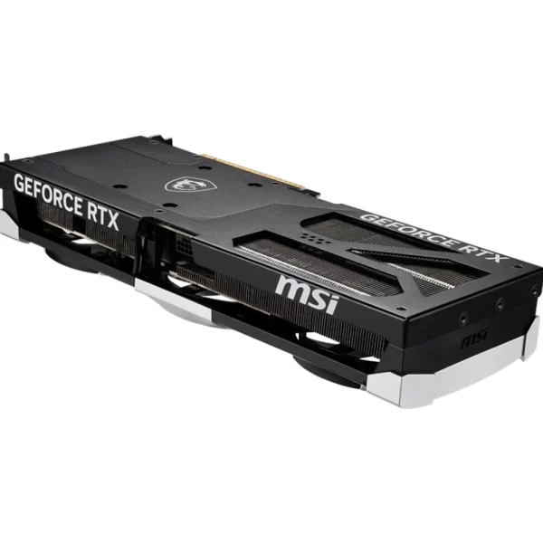 MSI GeForce RTX 5080 16G Ventus 3X OC – Bočný pohľad na pasívne chladenie a logo GeForce RTX