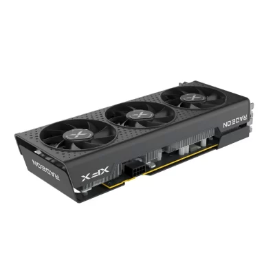 XFX Speedster QICK 308 AMD Radeon RX 7600 Black Edition – Čierna grafická karta s tromi ventilátormi v perforovanom dizajne