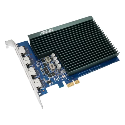 ASUS GeForce GT 730 2 GB – Pohľad zhora na grafickú kartu s modrým PCB a veľkým pasívnym chladičom