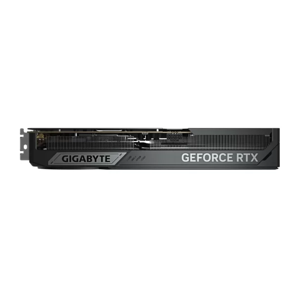 Gigabyte GeForce RTX 5080 WINDFORCE OC SFF 16G – Bočný pohľad na grafickú kartu s nápisom GEFORCE RTX