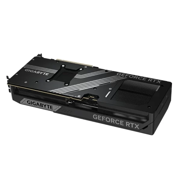 Gigabyte GeForce RTX 5080 WINDFORCE OC SFF 16G – Zadný kryt grafickej karty s elegantným dizajnovým prvkom