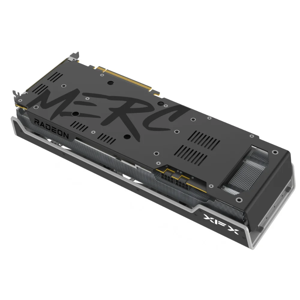 XFX SPEEDSTER MERC 310 AMD Radeon RX 7900 XT 20 GB – Zadná časť grafickej karty s logom a chrbtovým krytom XFX SPEEDSTER MERC 310 AMD Radeon RX 7900 XT 20 GB – Zadná časť grafickej karty s logom a chrbtovým krytom