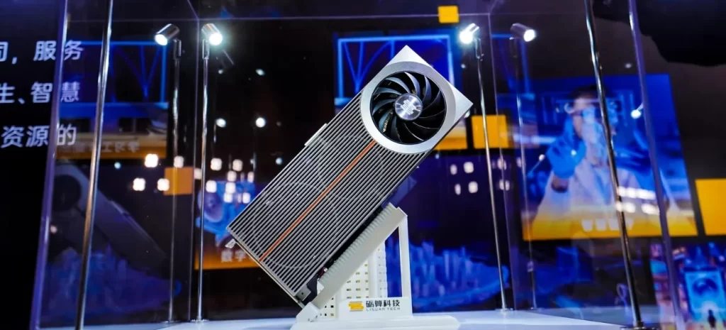 Lisuan Tech 7G100 12 GB – fotografie grafické karty z představení