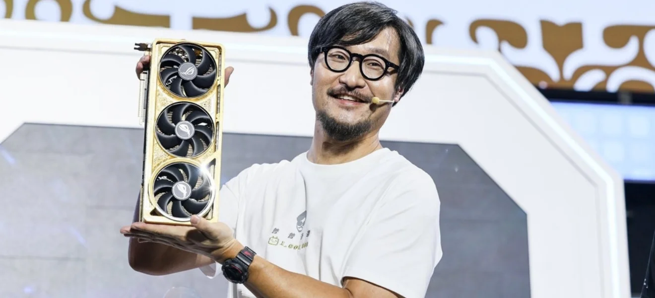 ASUS ROG Astral GeForce RTX 5090 Real Gold Edition spolu s výrobcem