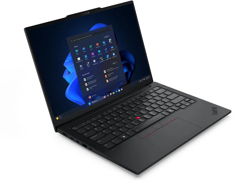 Lenovo ThinkPad – otvorený pracovný laptop so zobrazeným Windows 11 na obrazovke