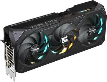 A look at the Gigabyte Aorus RTX 5090 graphics card and its cooling.