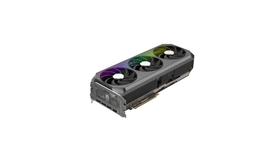 Pohľad na grafickú kartu ZOTAC GAMING GeForce RTX 5070 Ti AMP Extreme INFINITY zboku Pohľad na grafickú kartu ZOTAC GAMING GeForce RTX 5070 Ti AMP Extreme INFINITY zboku